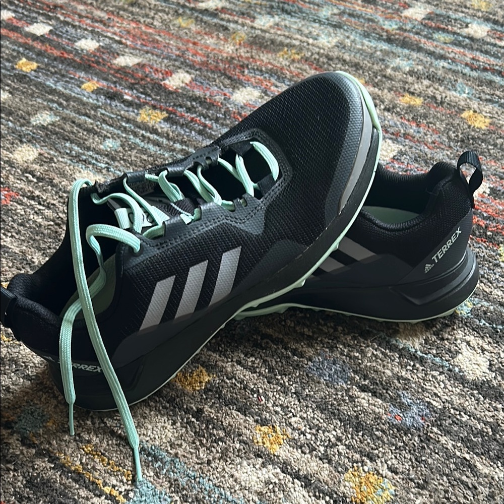 Adidas Women's Black and Mint Sneakers